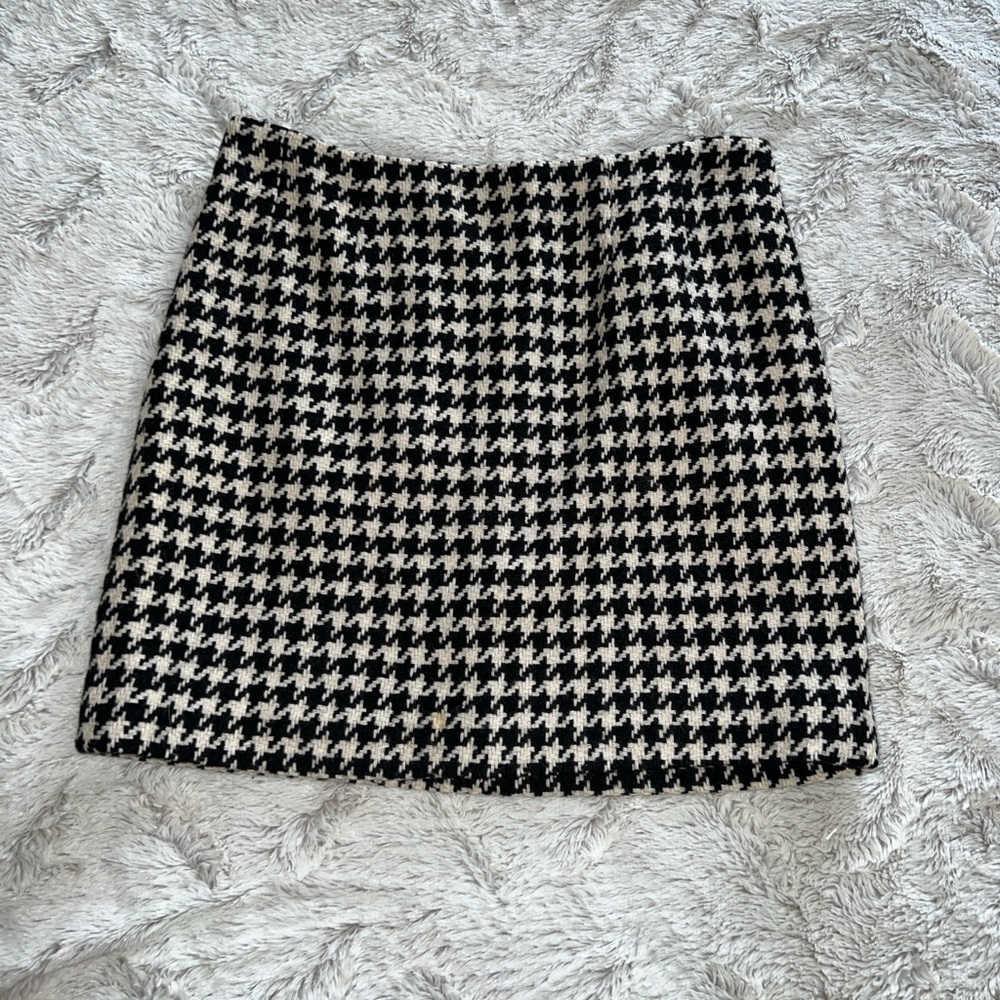 Lilly Pulitzer Black and White Houndstooth Mini Skirt